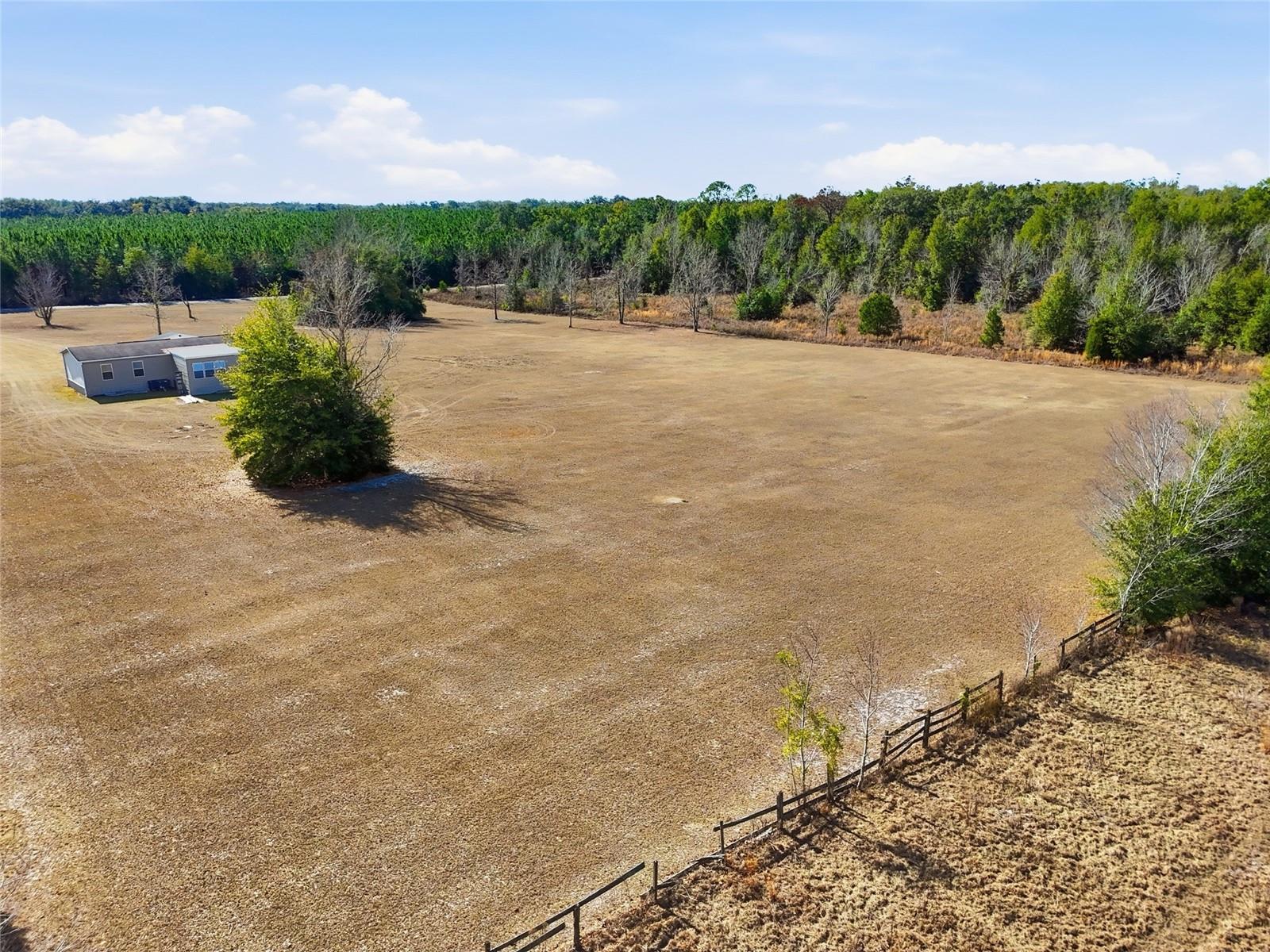 Image 46 of 60 For 952 Galilee Loop