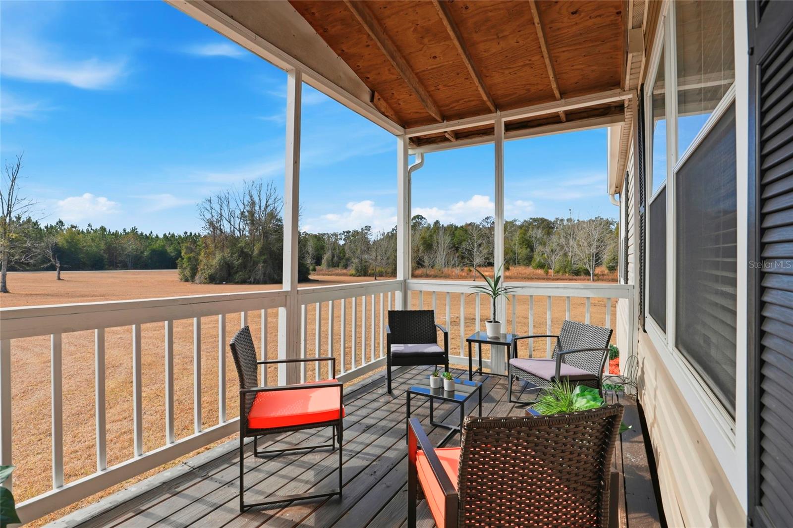 Image 5 of 60 For 952 Galilee Loop