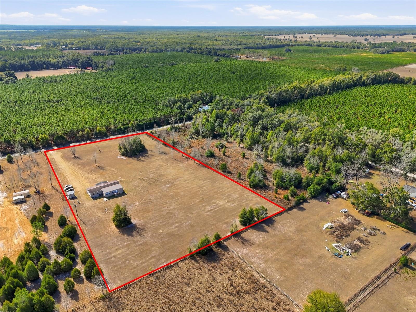 Image 51 of 60 For 952 Galilee Loop