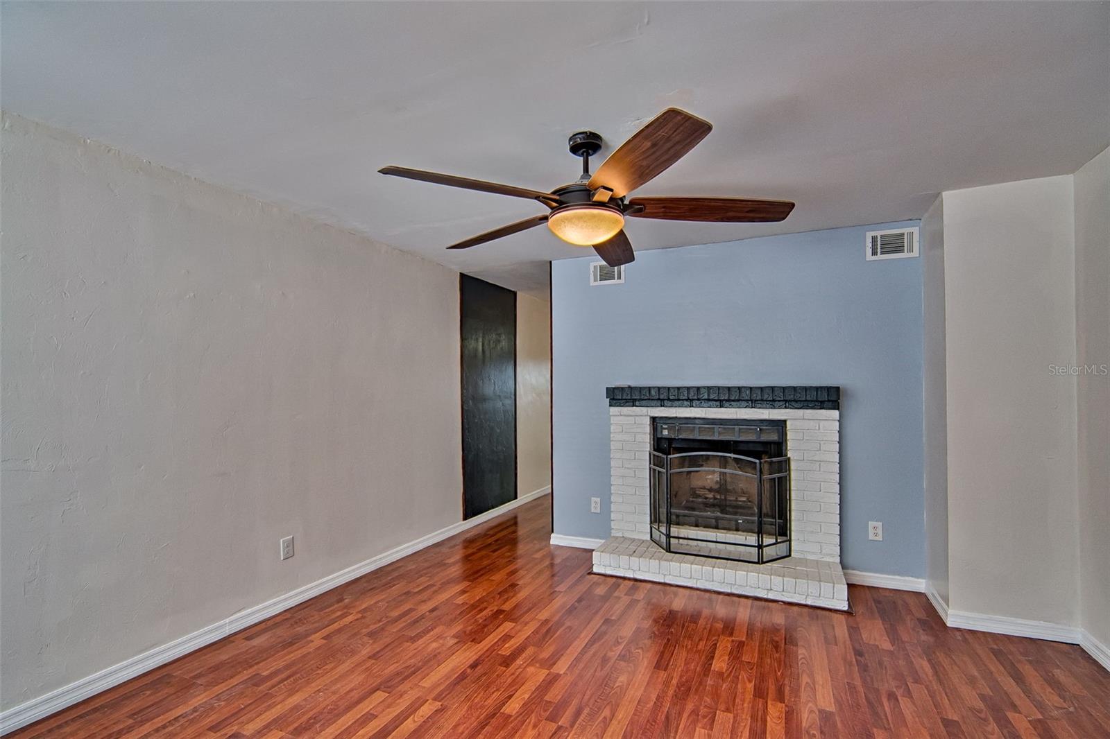 Image 2 of 21 For 2305 73rd Terrace
