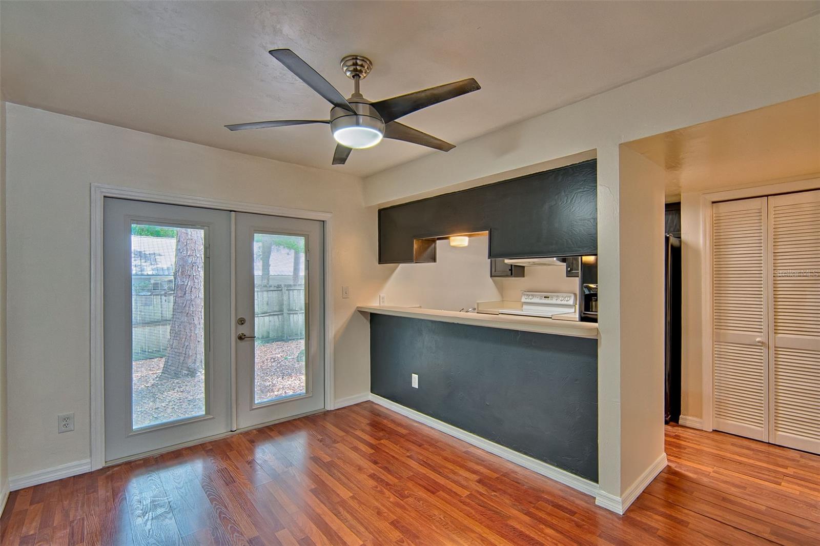 Image 4 of 21 For 2305 73rd Terrace