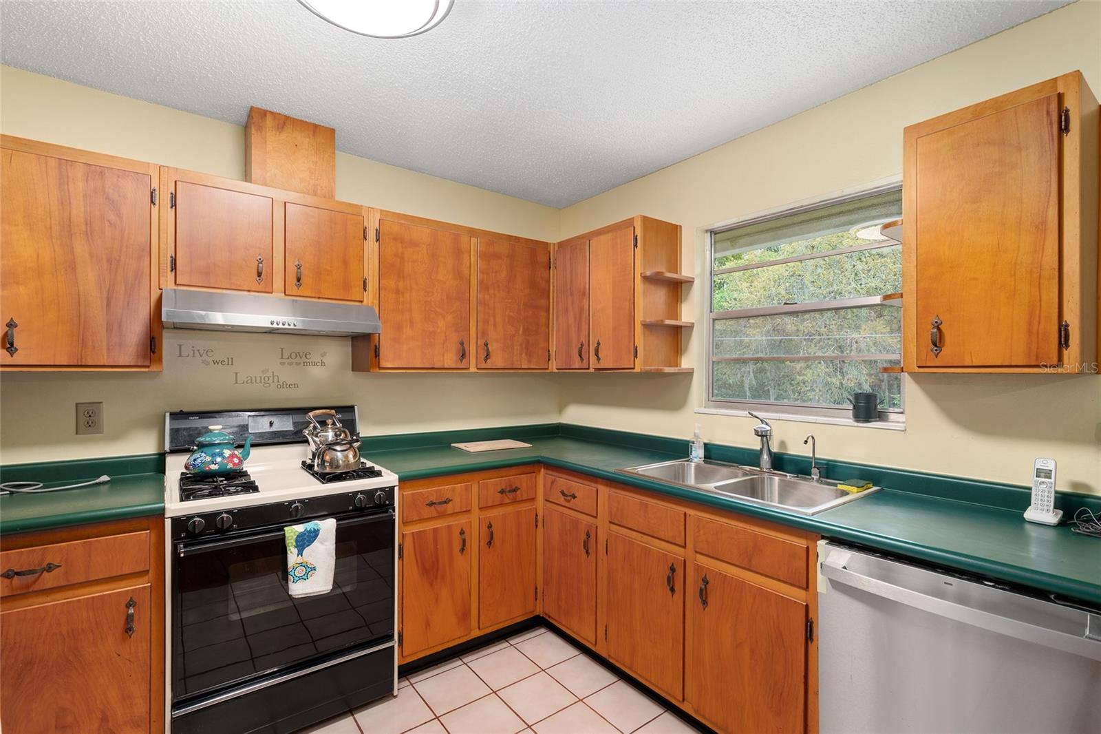 Image 13 of 57 For 505 37th Place