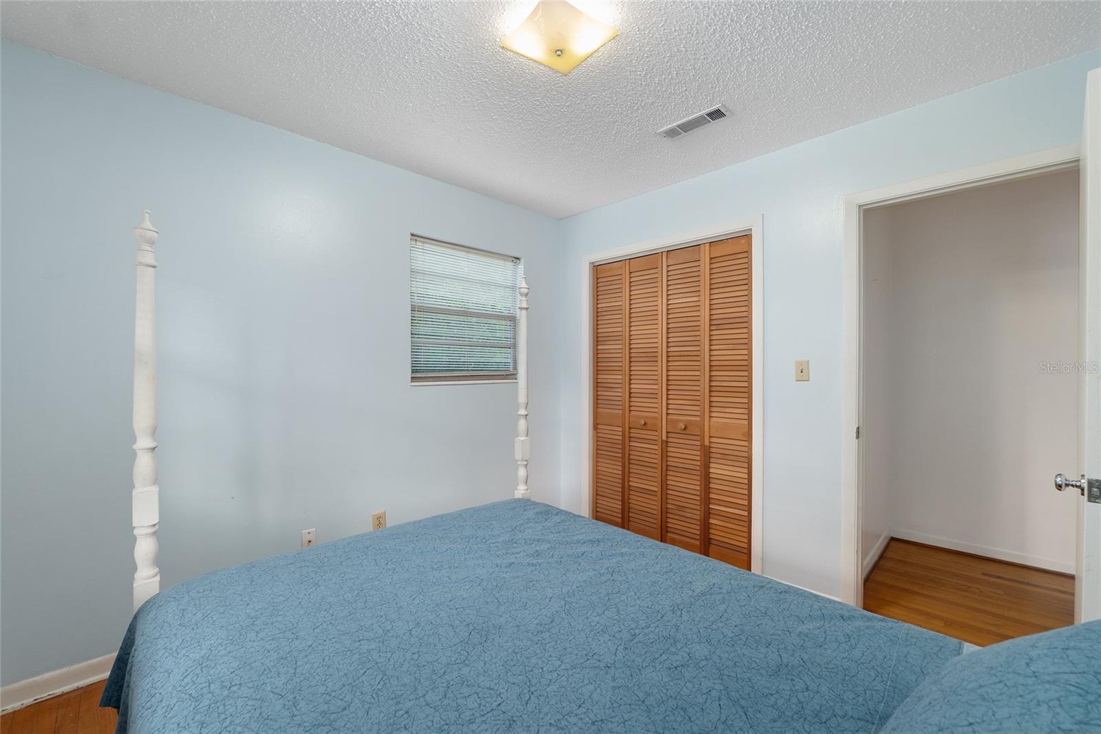 Image 27 of 57 For 505 37th Place