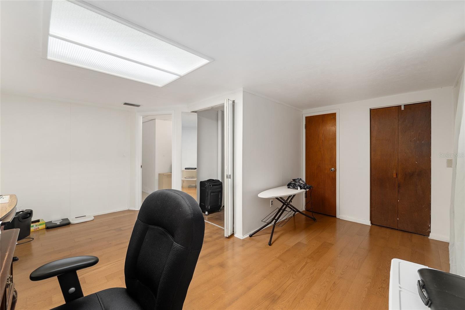 Image 35 of 57 For 505 37th Place