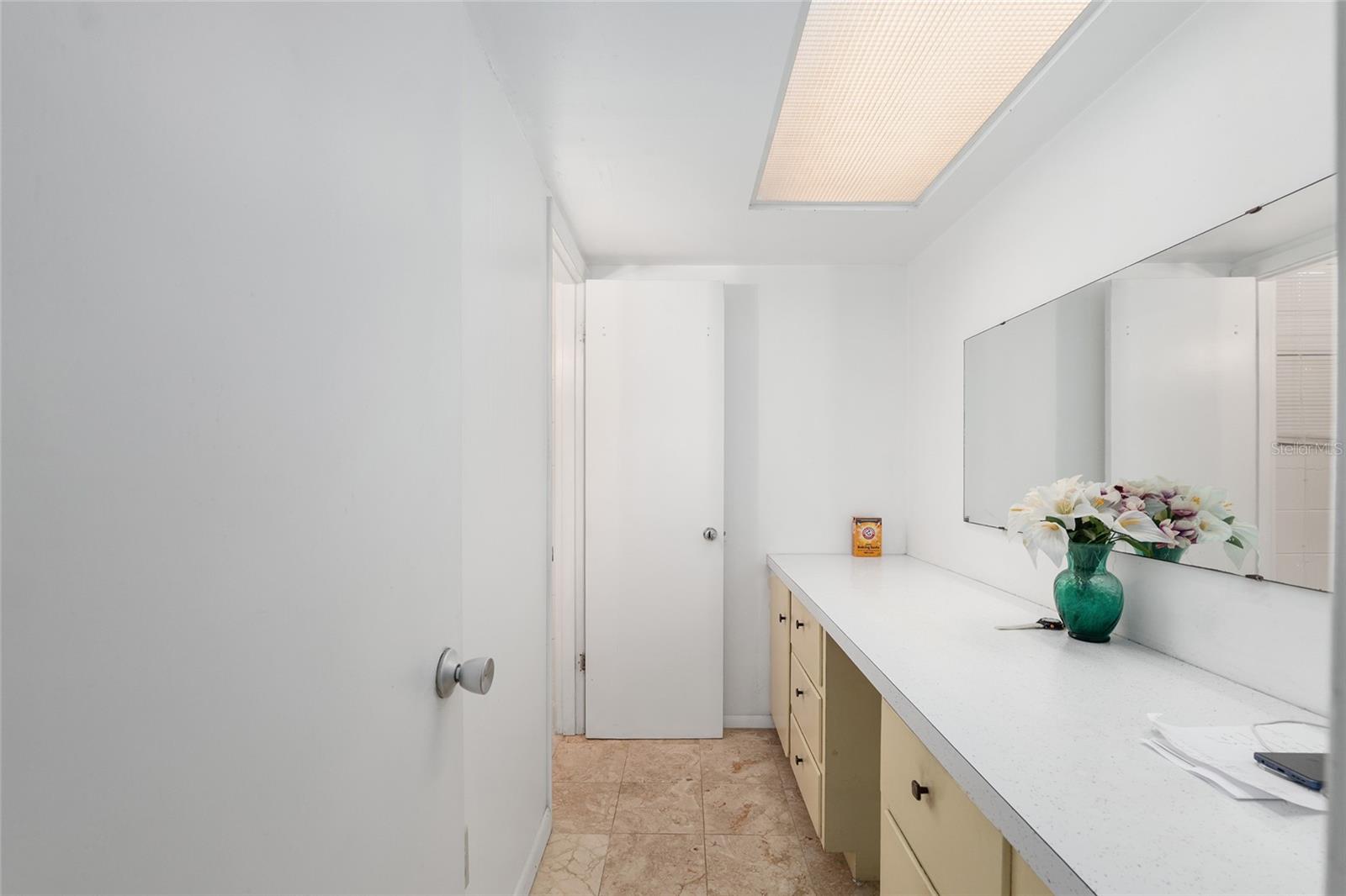 Image 37 of 57 For 505 37th Place