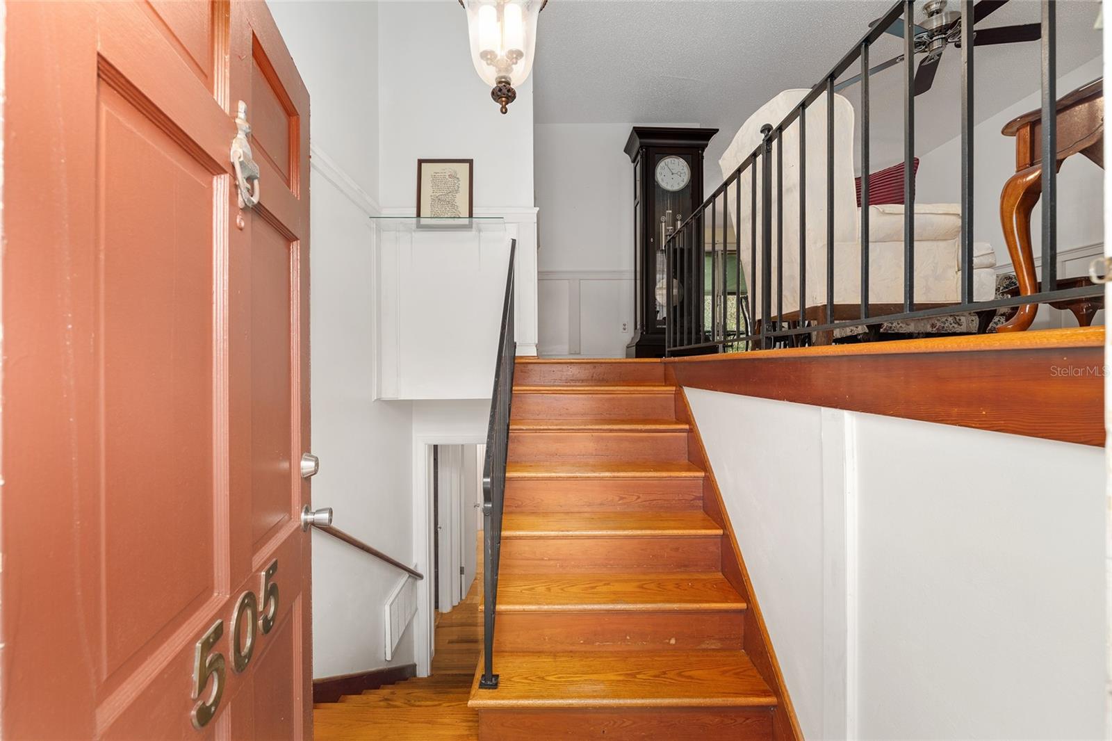 Image 4 of 57 For 505 37th Place