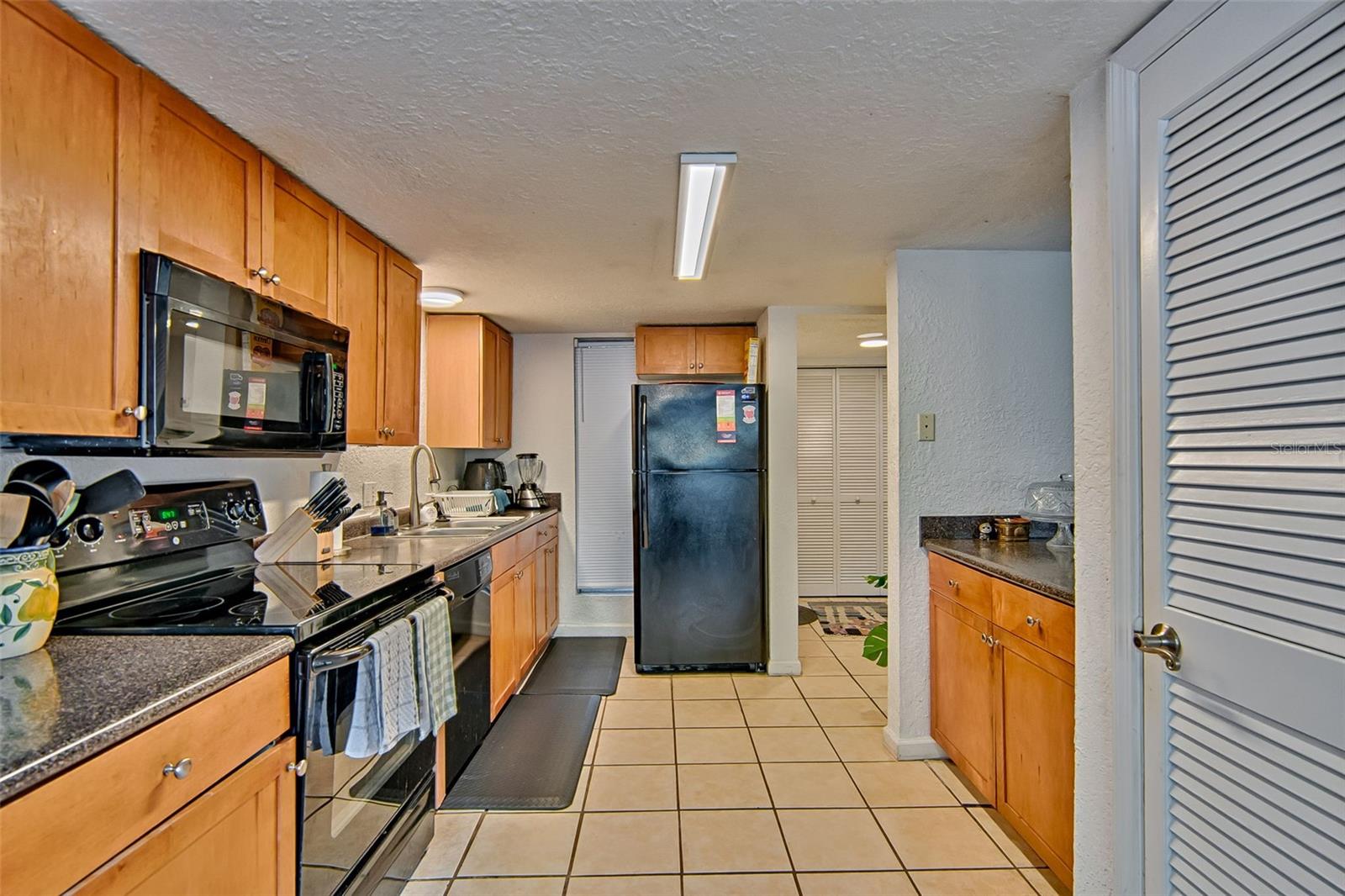 Image 10 of 28 For 1810 23rd Boulevard 188