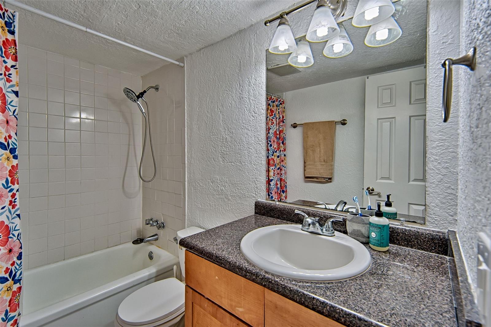 Image 19 of 28 For 1810 23rd Boulevard 188