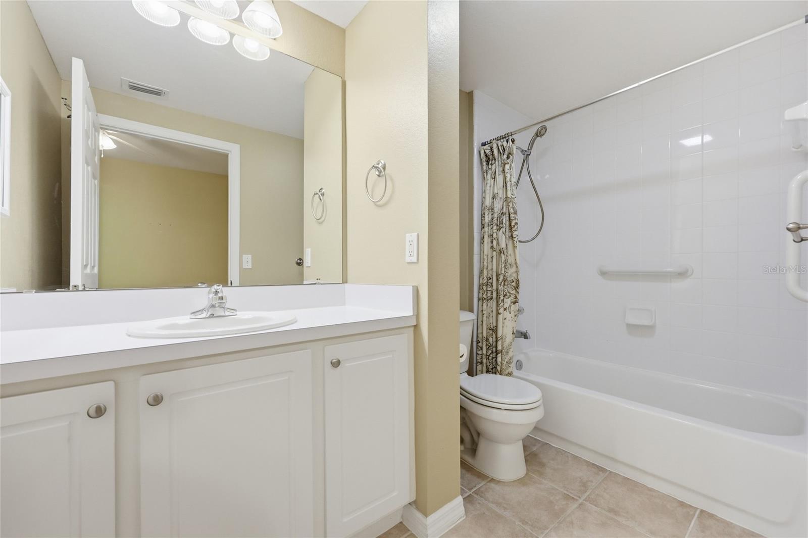 Image 14 of 31 For 9172 52nd Road 103