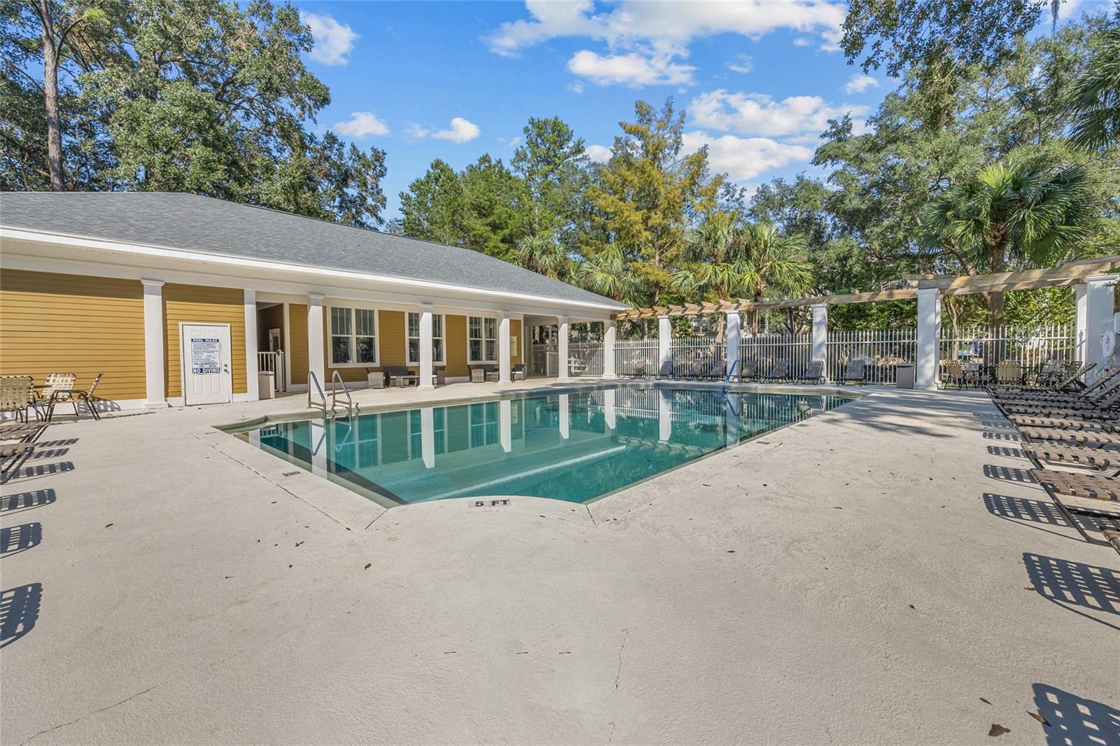 Image 22 of 31 For 9172 52nd Road 103