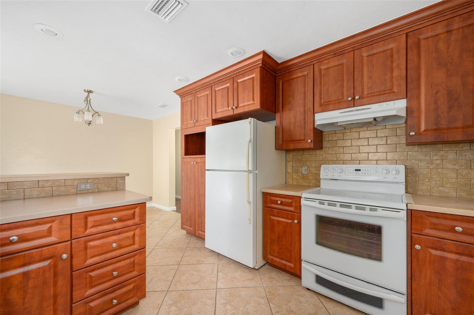 Image 11 of 26 For 26443 3rd Place