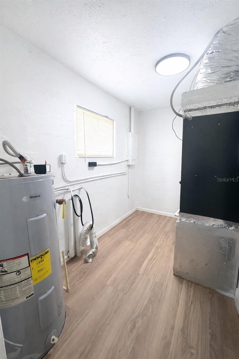 Image 15 of 28 For 1004 Booker Avenue