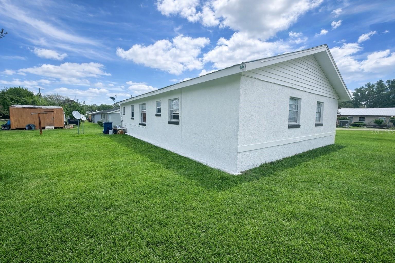 Image 4 of 28 For 1004 Booker Avenue