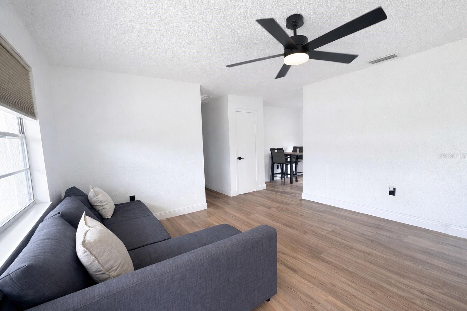 Image 9 of 28 For 1004 Booker Avenue