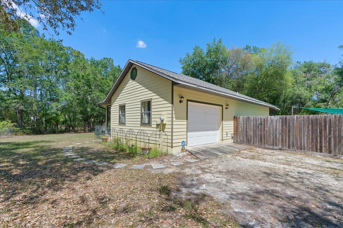 Image 3 of 46 For 124 Mandarin Lake Road