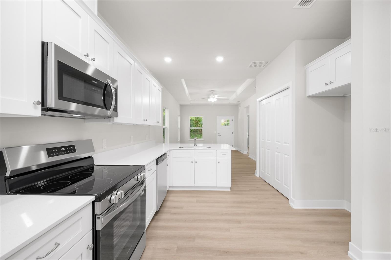 Image 7 of 15 For 8572 39th Circle