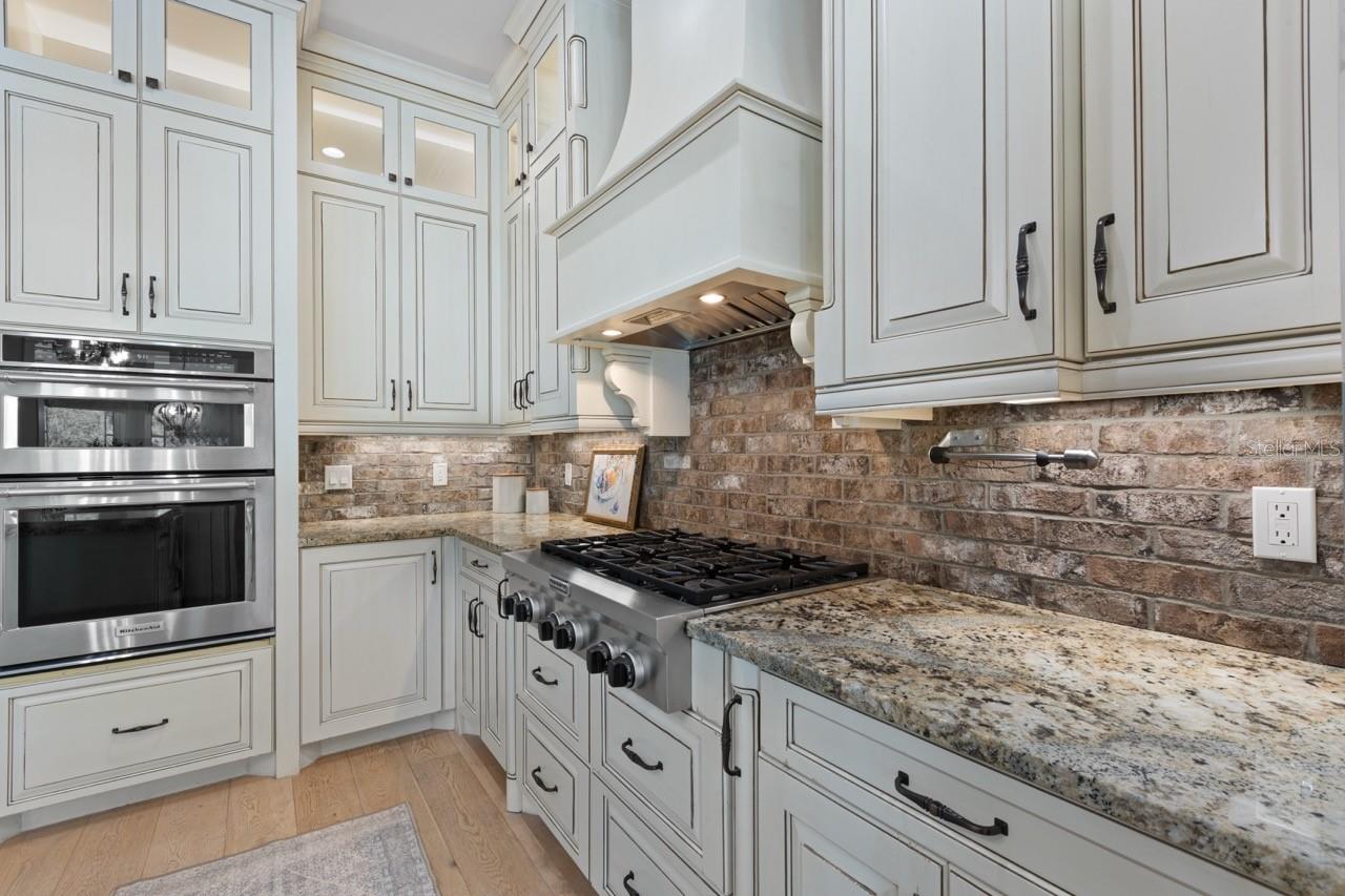 Image 16 of 97 For 4821 53rd Terrace