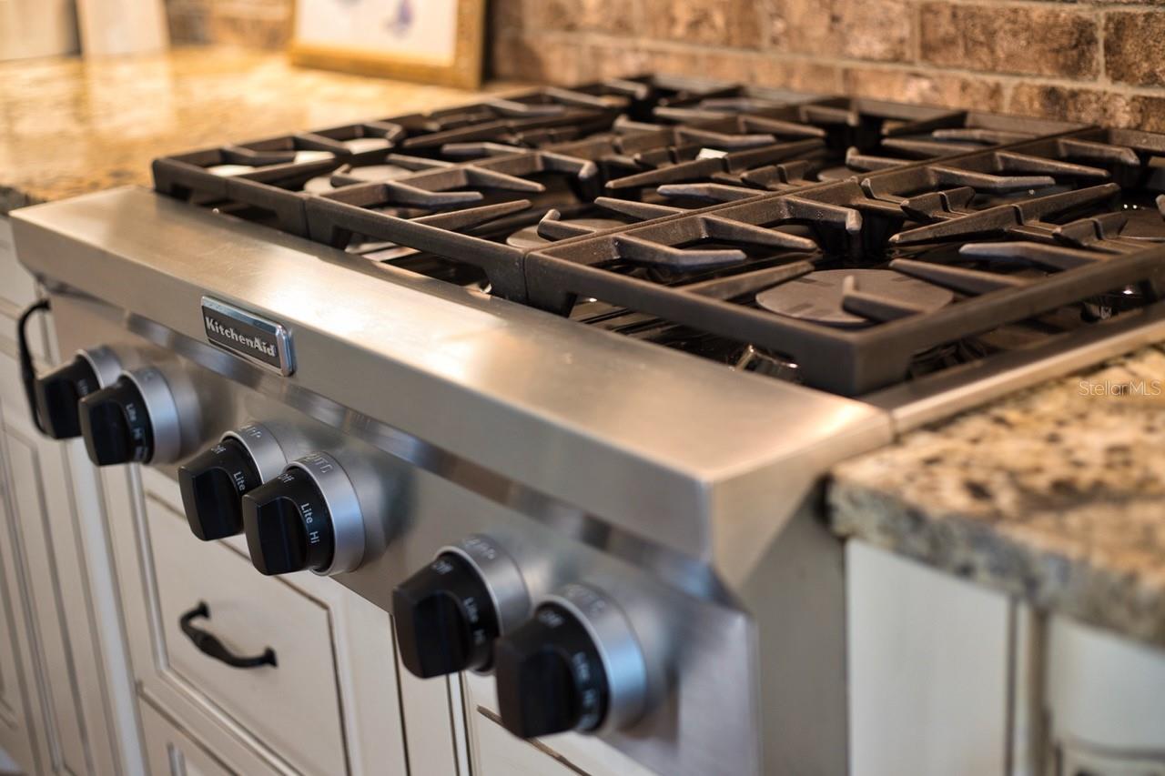 Image 17 of 97 For 4821 53rd Terrace