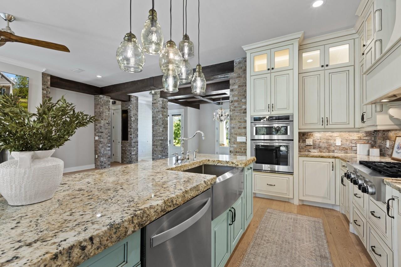 Image 18 of 97 For 4821 53rd Terrace