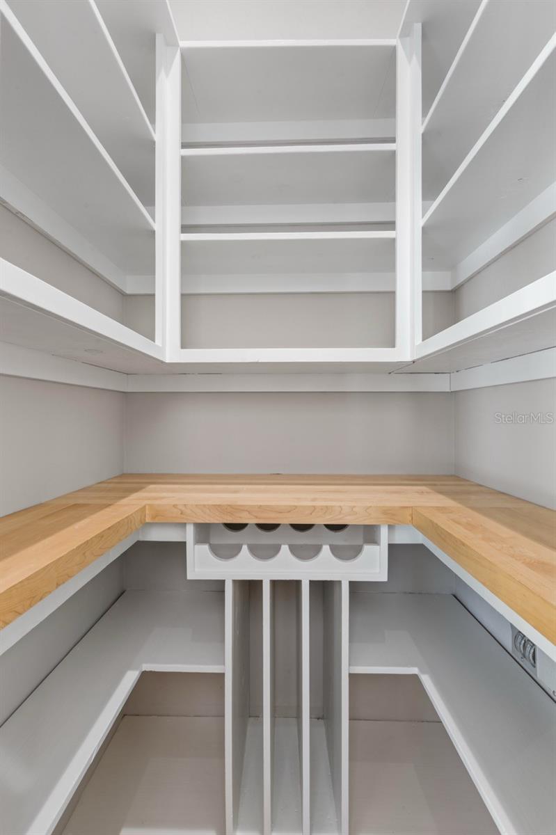 Image 23 of 97 For 4821 53rd Terrace