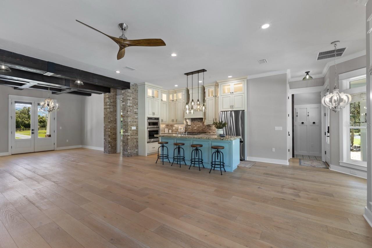 Image 26 of 97 For 4821 53rd Terrace