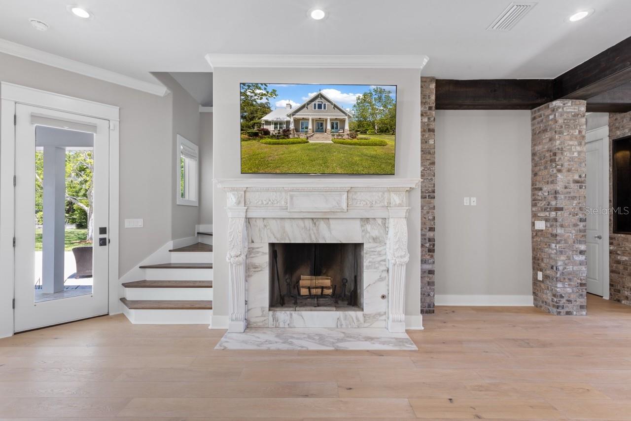 Image 29 of 97 For 4821 53rd Terrace