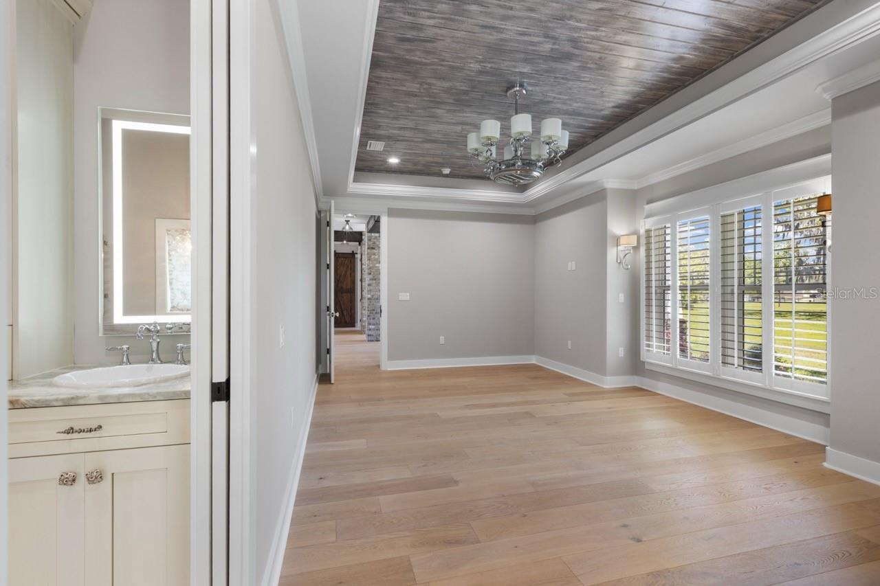 Image 39 of 97 For 4821 53rd Terrace