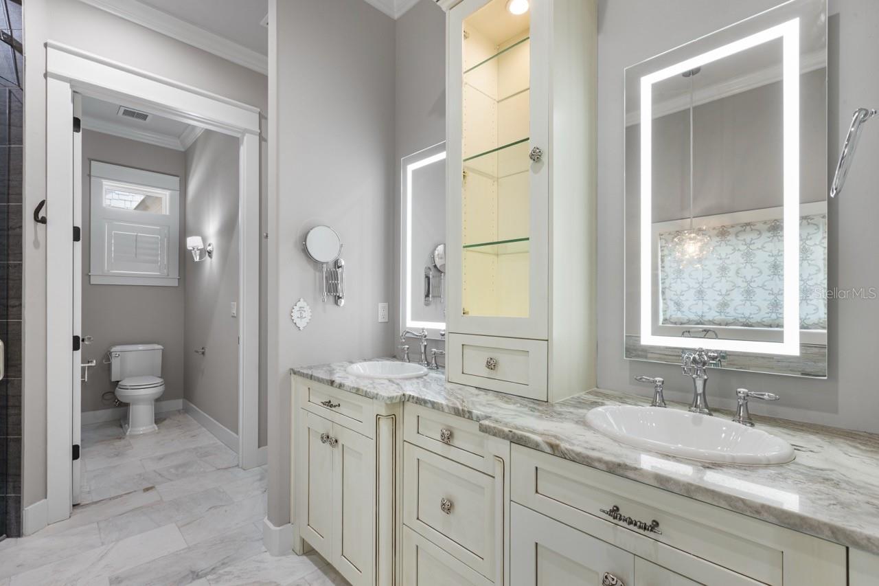 Image 44 of 97 For 4821 53rd Terrace