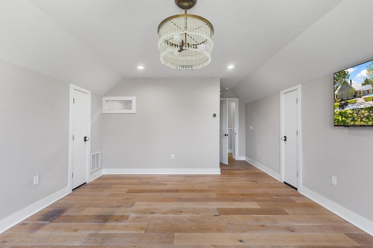 Image 49 of 97 For 4821 53rd Terrace