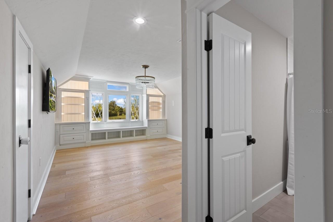 Image 50 of 97 For 4821 53rd Terrace