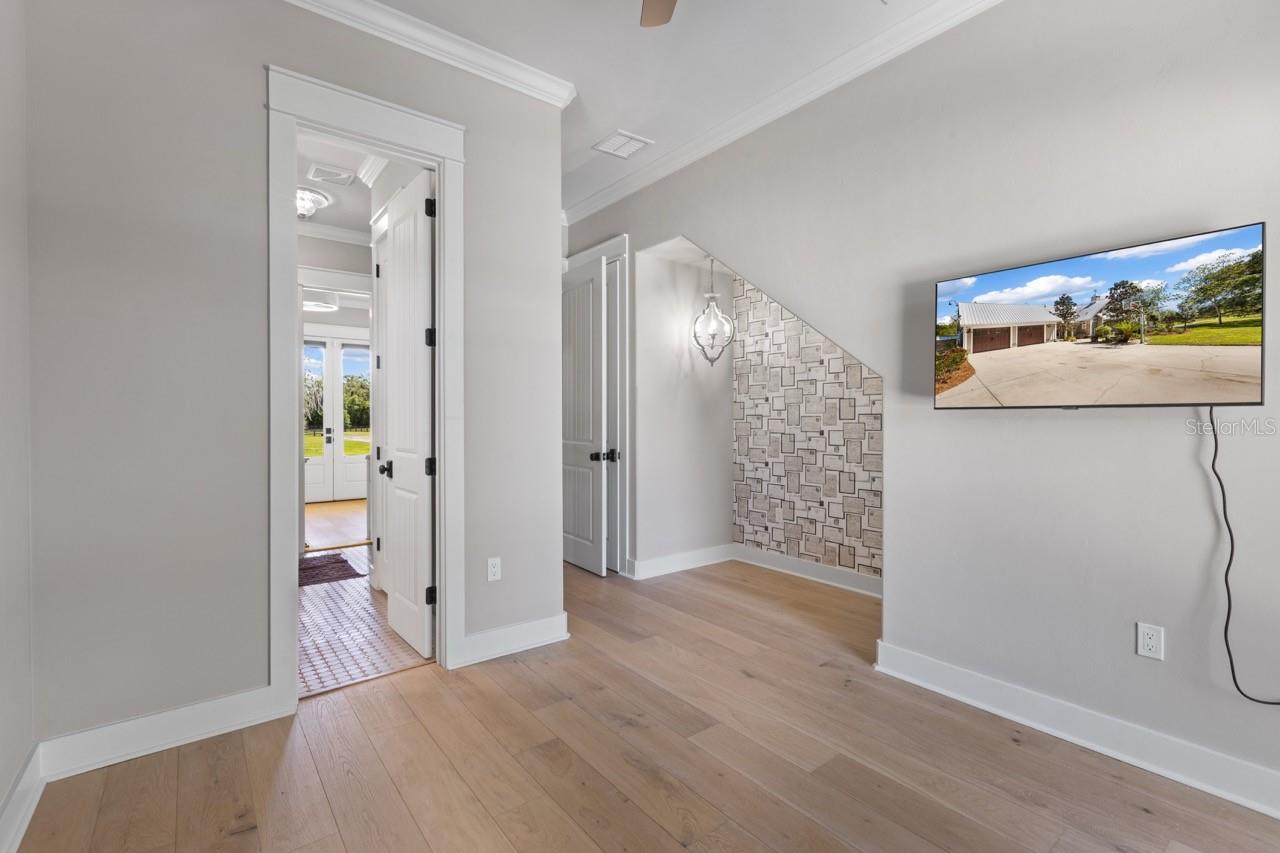 Image 55 of 97 For 4821 53rd Terrace