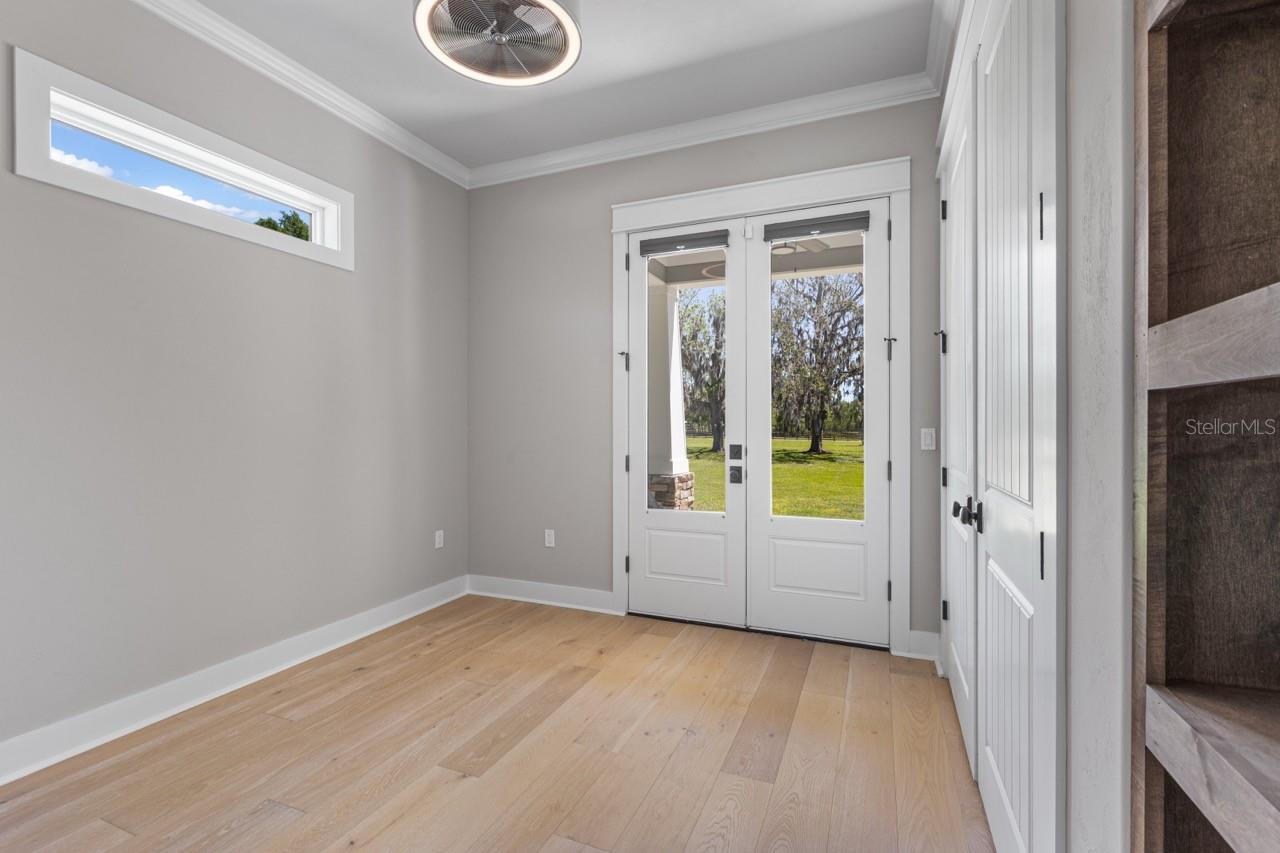 Image 61 of 97 For 4821 53rd Terrace