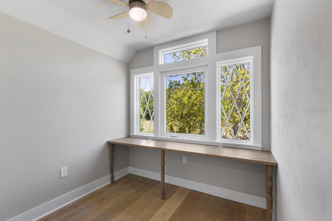 Image 67 of 97 For 4821 53rd Terrace