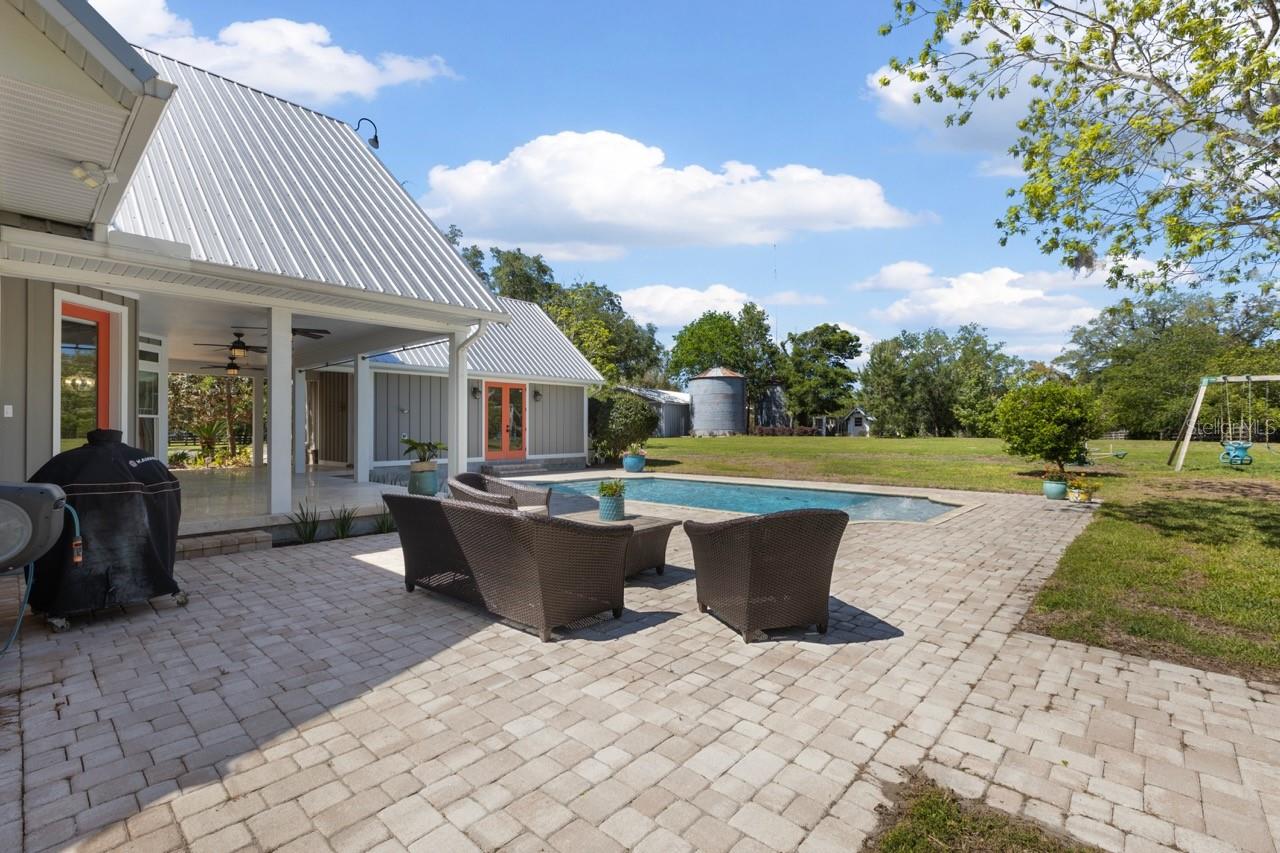 Image 73 of 97 For 4821 53rd Terrace