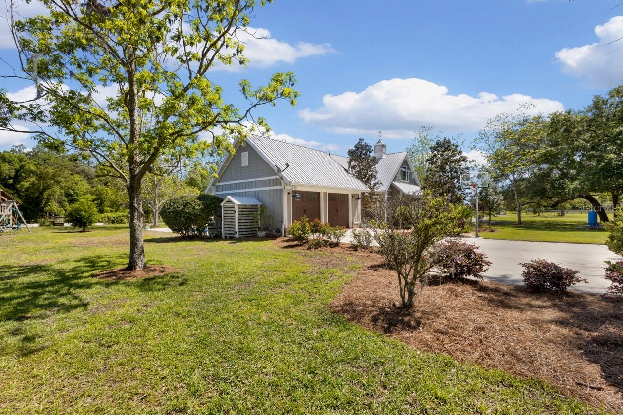 Image 76 of 97 For 4821 53rd Terrace