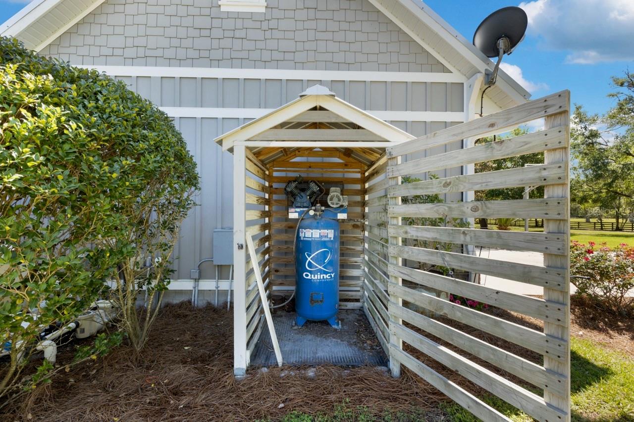 Image 79 of 97 For 4821 53rd Terrace