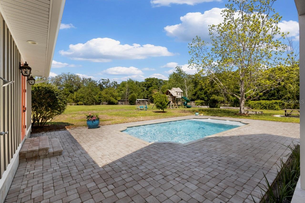 Image 8 of 97 For 4821 53rd Terrace