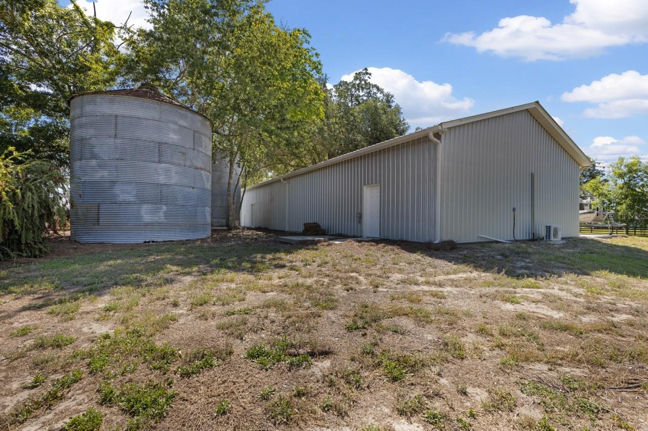 Image 80 of 97 For 4821 53rd Terrace