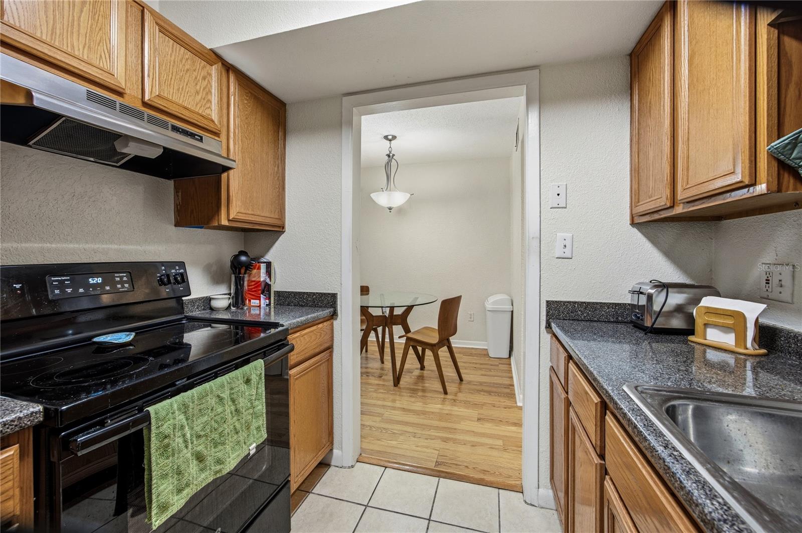 Image 14 of 41 For 507 39th Road 114