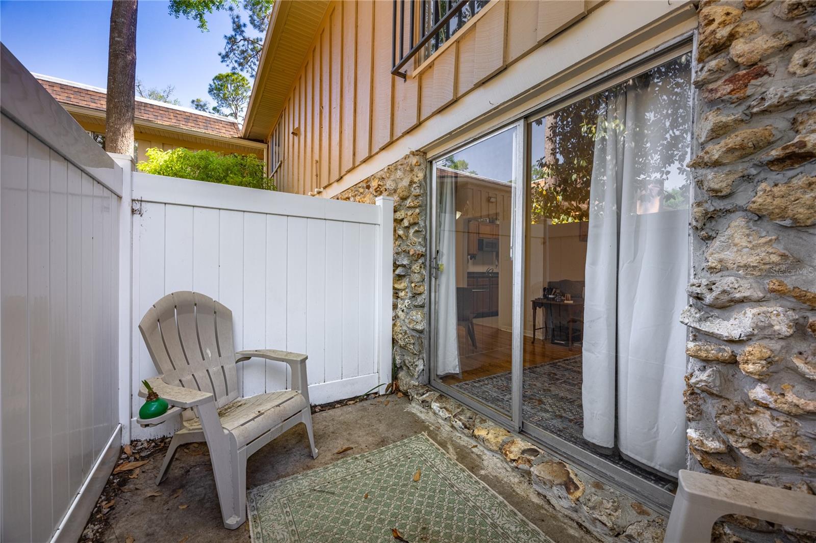 Image 21 of 41 For 507 39th Road 114