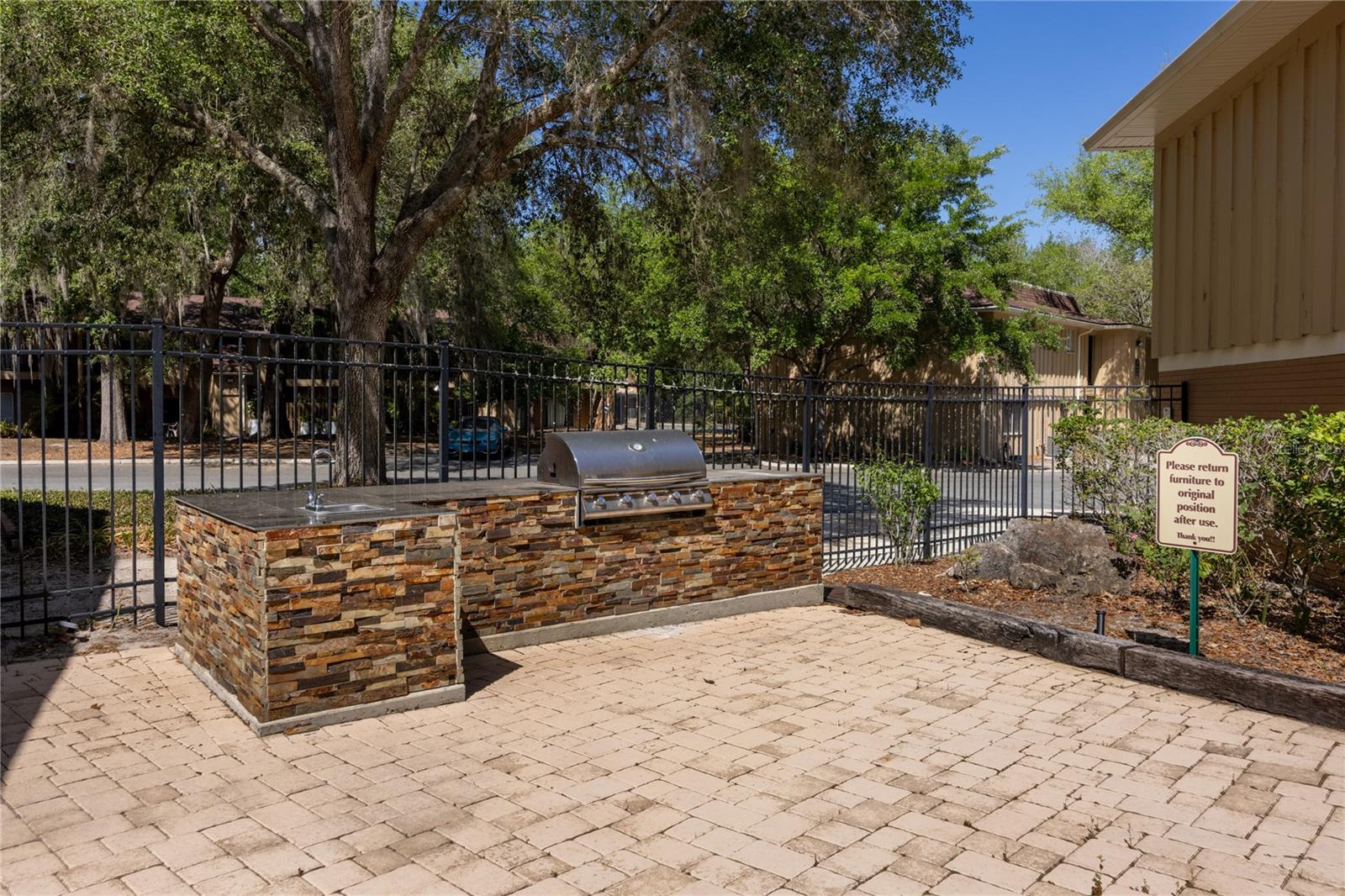 Image 30 of 41 For 507 39th Road 114