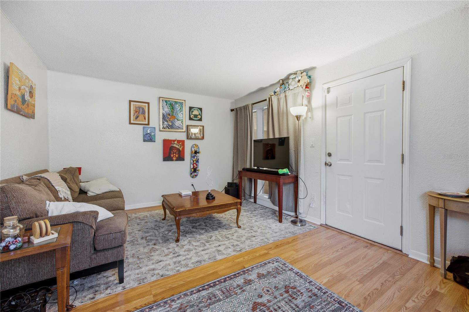 Image 6 of 41 For 507 39th Road 114