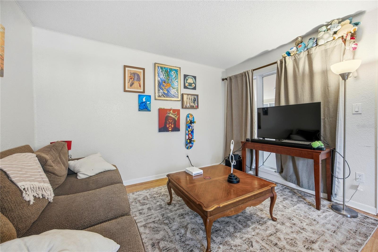 Image 7 of 41 For 507 39th Road 114