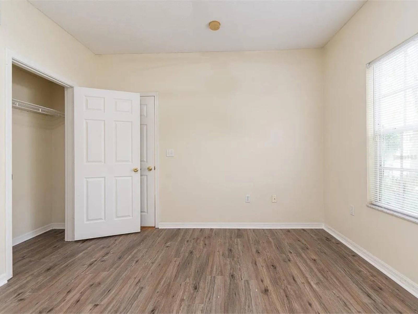 Image 15 of 19 For 10000 52nd Avenue 99