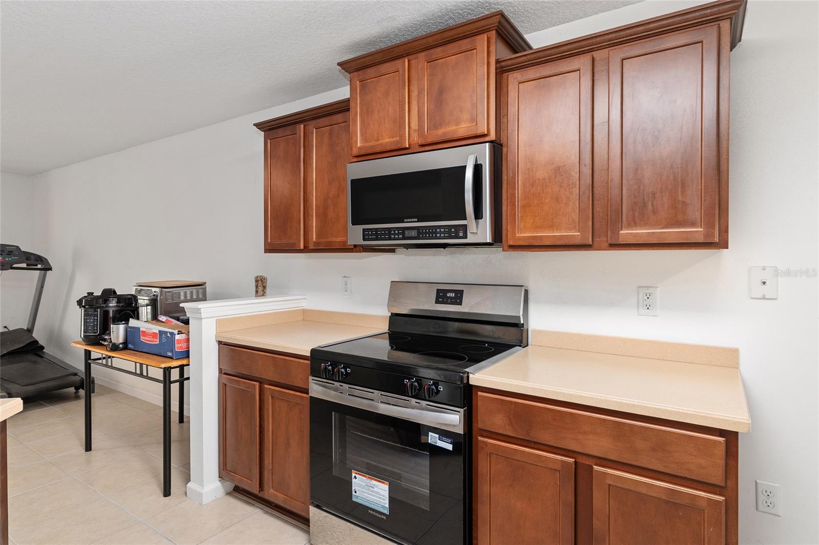 Image 17 of 41 For 4939 81st Avenue