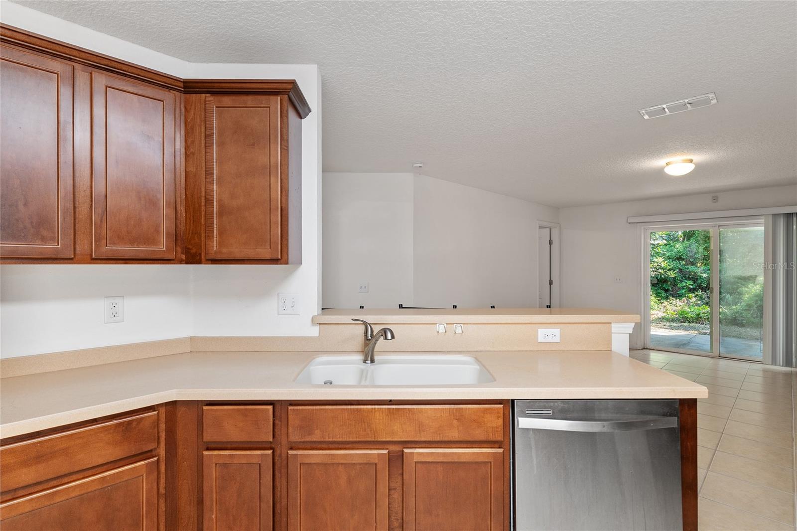 Image 20 of 41 For 4939 81st Avenue