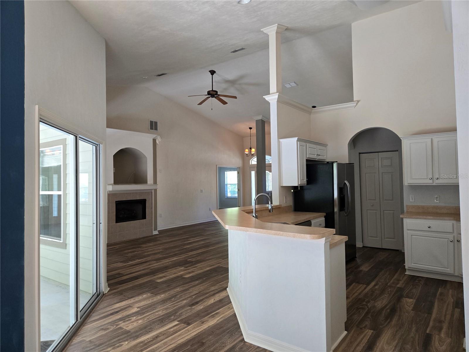 Image 11 of 47 For 1657 66th Drive