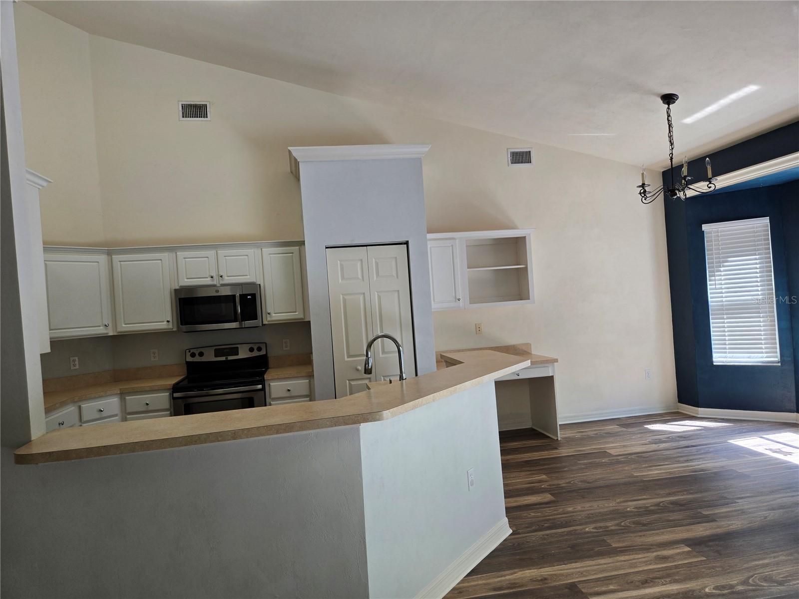 Image 13 of 47 For 1657 66th Drive