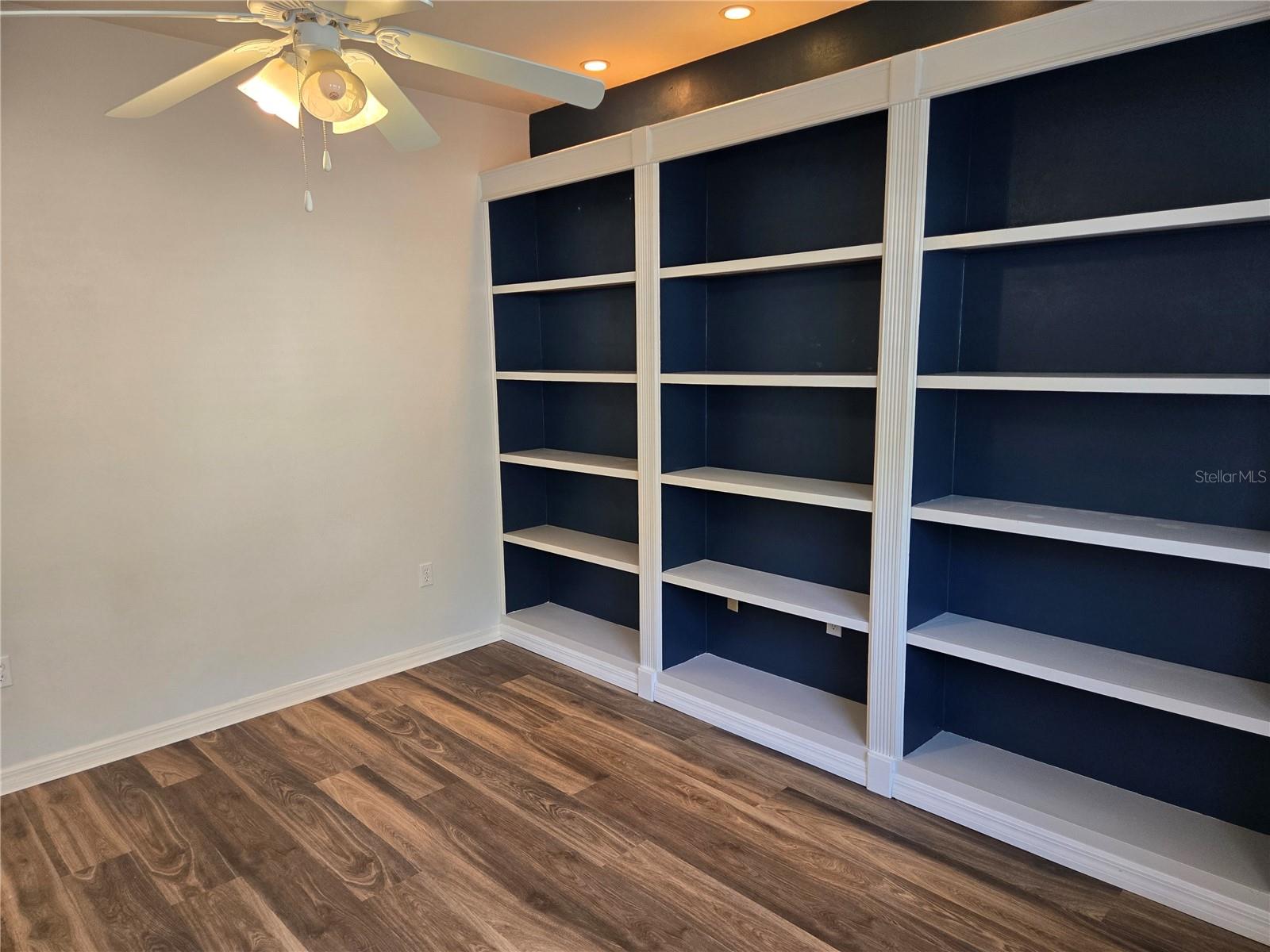 Image 18 of 47 For 1657 66th Drive