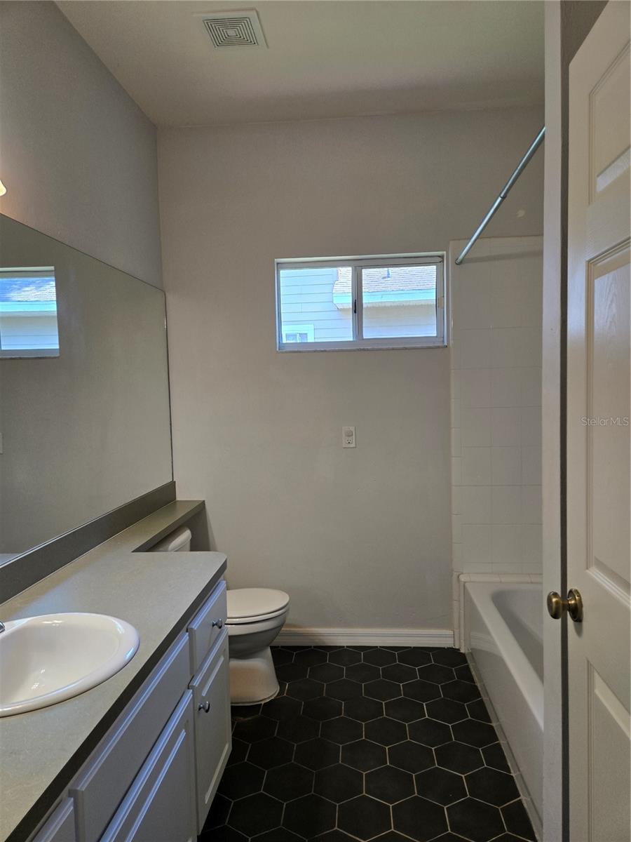 Image 33 of 47 For 1657 66th Drive